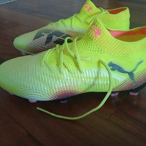 Puma Future 8 Ultimate Soccer Cleats